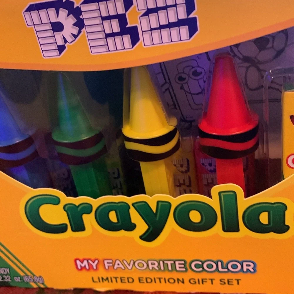 Limited Edition Crayola PEZ Set - Picture 3 of 4